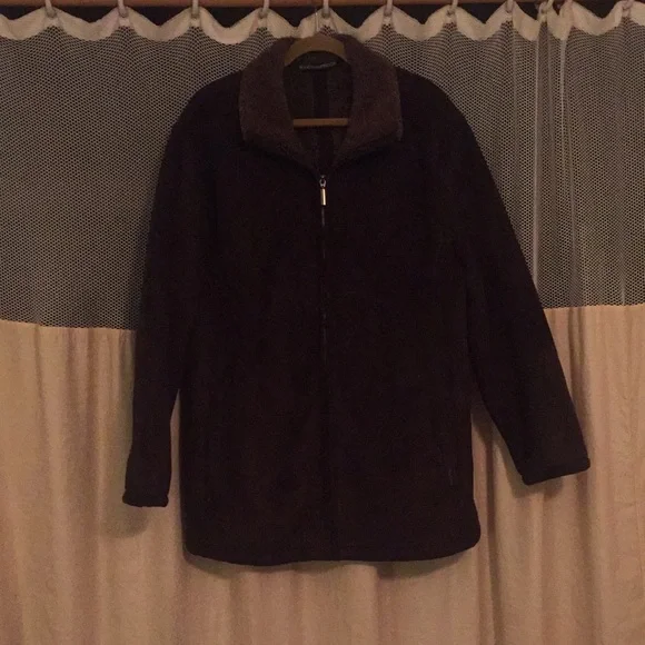 Weatherproof - Picture 1 of 12